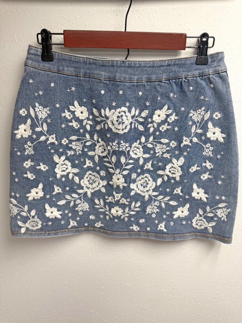 *NEW* Savannah Jane Desert Rose Embroidered Denim Mini Skirt - Picture 7 of 12